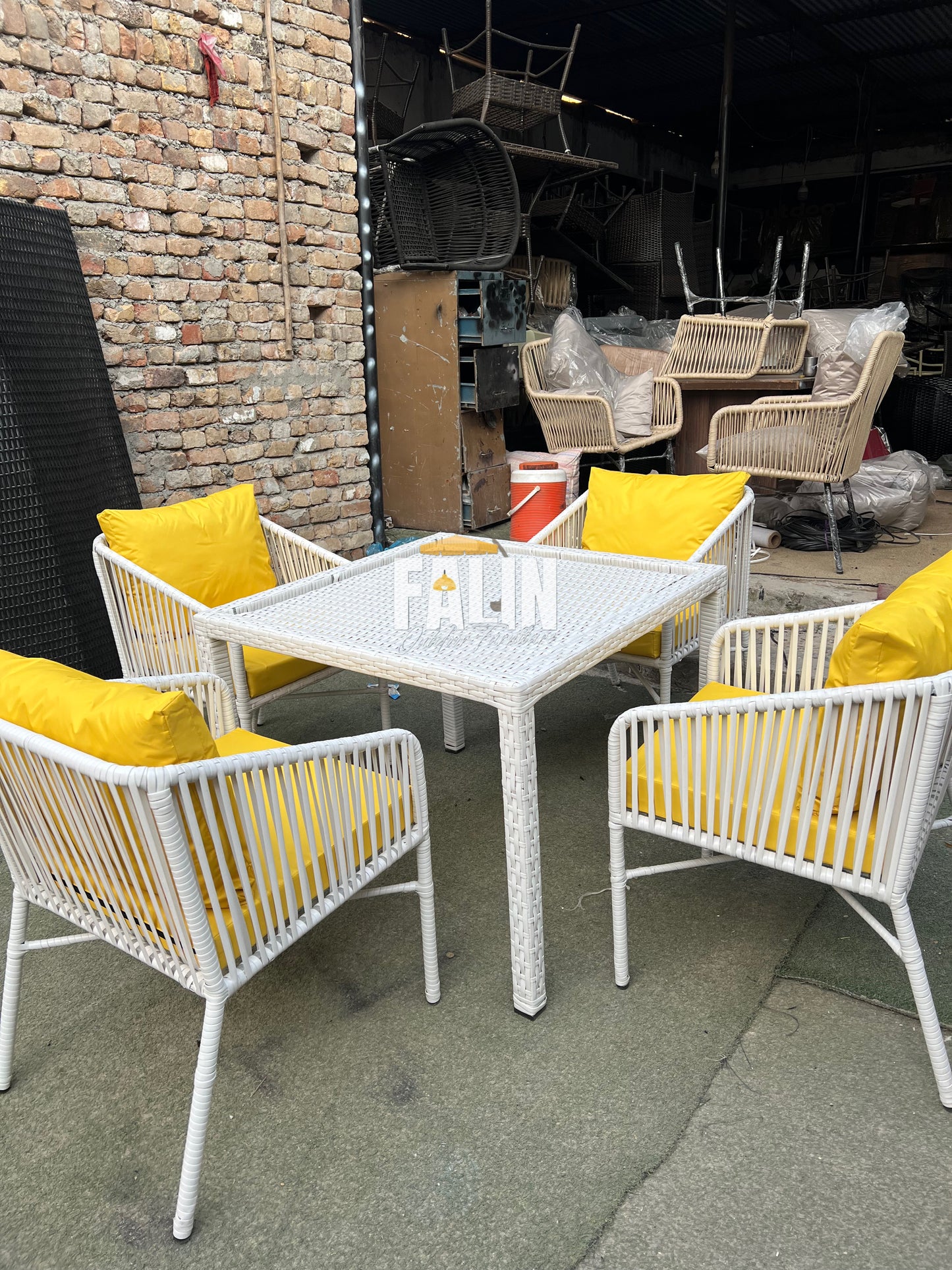 Dining Set – Indoor & Outdoor