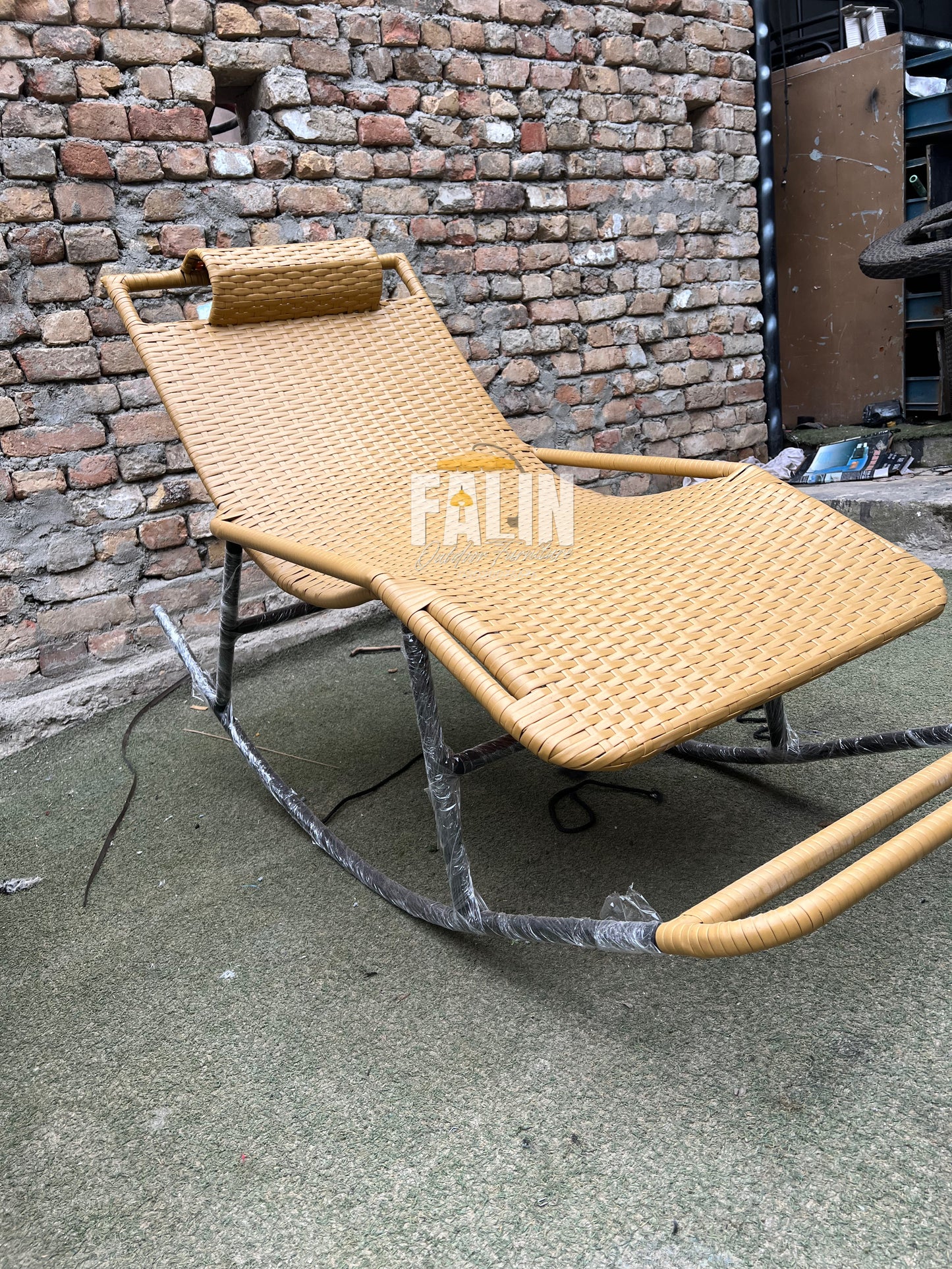🪑 Rocking Rope Chair