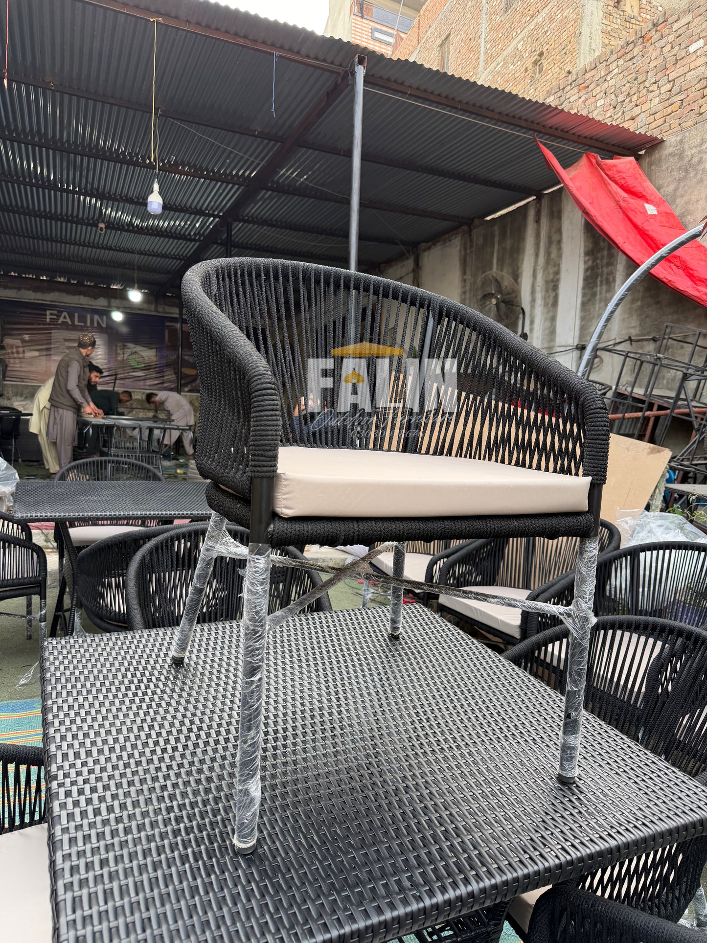 🌿 Outdoor Rope Dining Set – 4 Seater 🌿